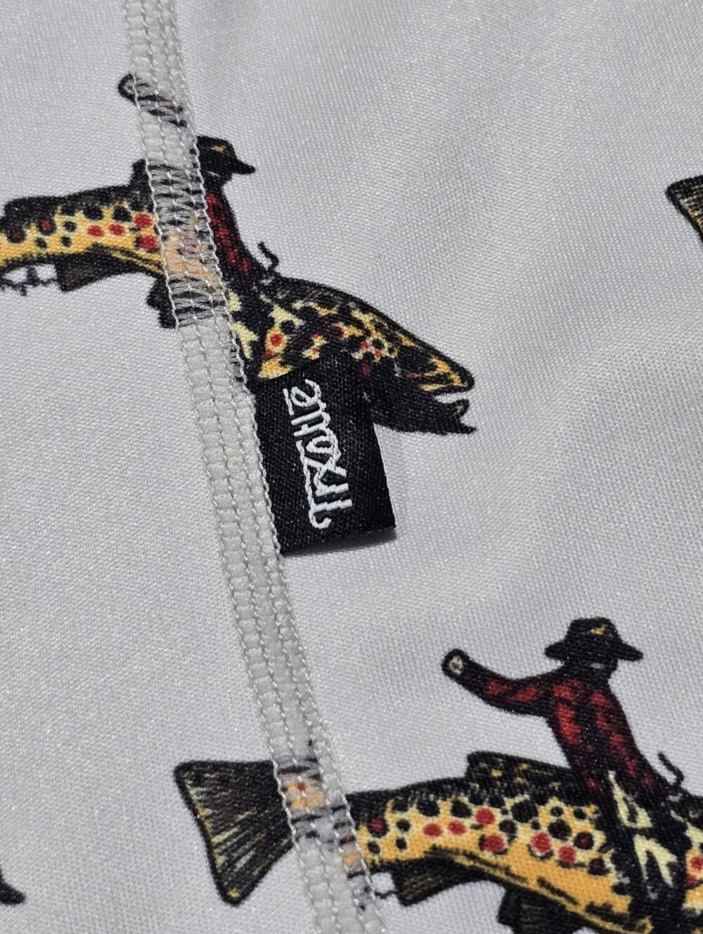 Trxstle Mens Sun Hoody Trout Fishing Shirt Size XXL - Picture 9 of 9